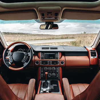 Химчистка салона - Кузовной ремонт. Детейлинг центр. Оклейка защитной пленкой 