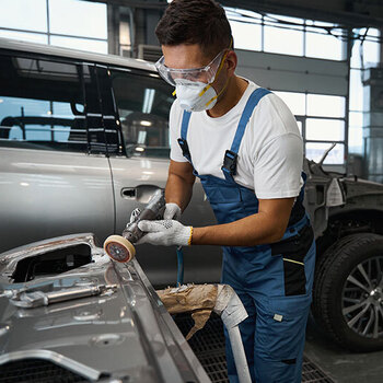 Кузовной ремонт и покраска - Кузовной ремонт. Детейлинг центр. Оклейка защитной пленкой 